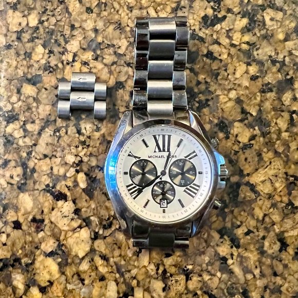 Michael Kors Men’s Gunmetal Ion-Plated Bradshaw Watch - Picture 2 of 4